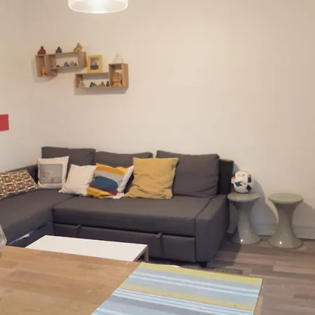 Hostnfly - Superb Next To The Canal St-martin Apartment *